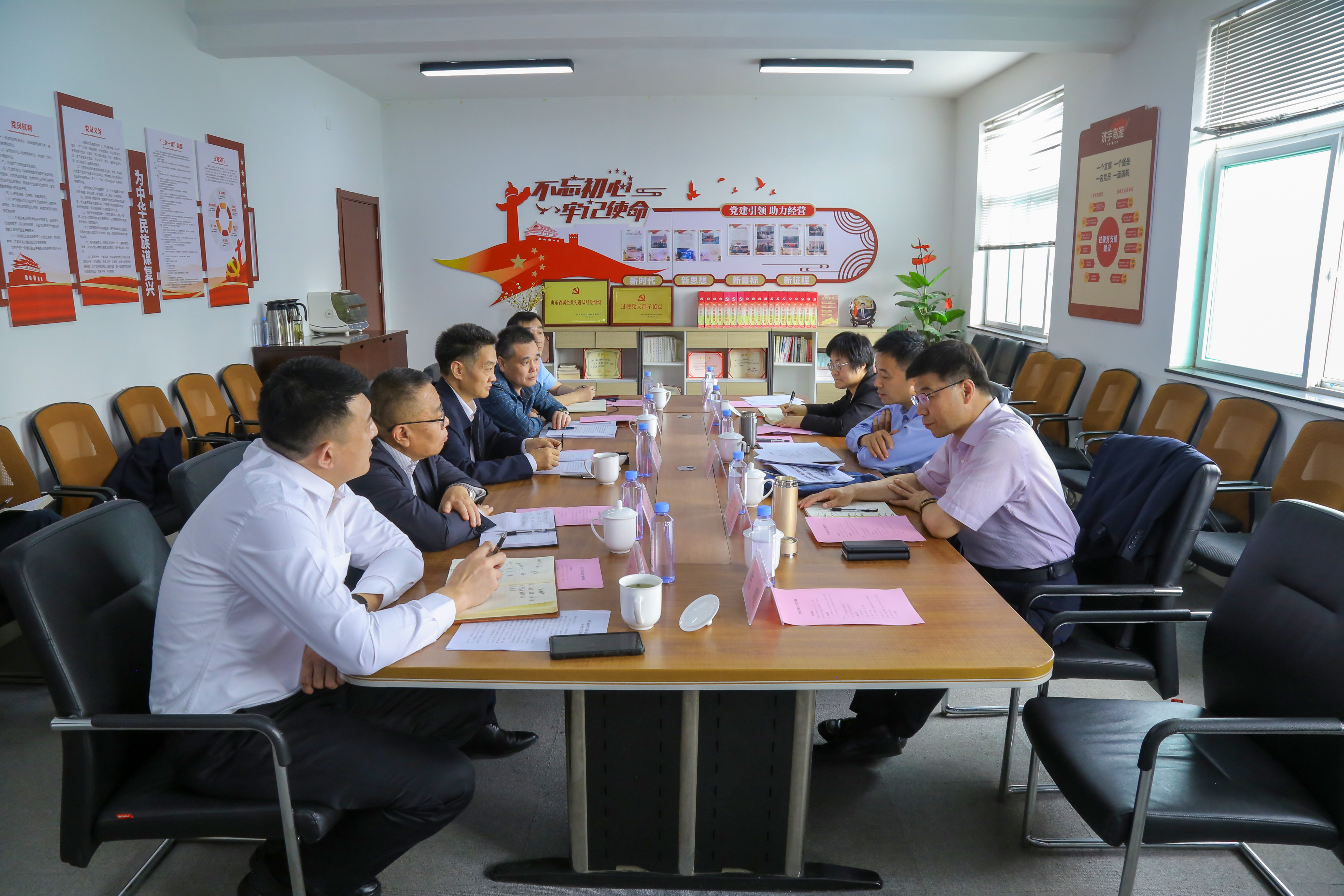 4ea85eae26befe0940d6261c238ca69c.jpg 4ea85eae26befe0940d6261c238ca69c.jpg